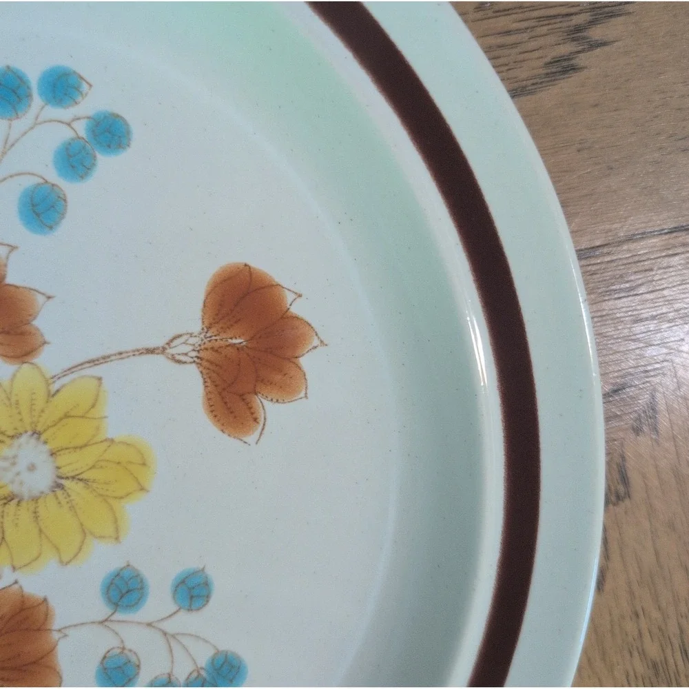 Vintage Four Seasons Collection Early Summer Stoneware Dinner One Plate 10.75